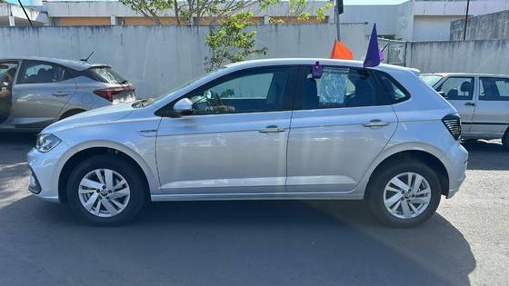 VOLKSWAGEN POLO 1.0 170 TSI COMFORTLINE AUTOMÁTICO